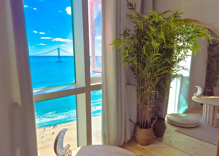 Appartement #광안대교 정면뷰 #드론쇼 명당 #100인치 4k빔 #playstation #무료주차 Busan